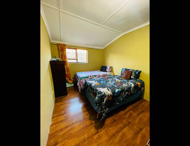 2 BEDROOM HOUSE FOR SALE IN KWAZAKHELE